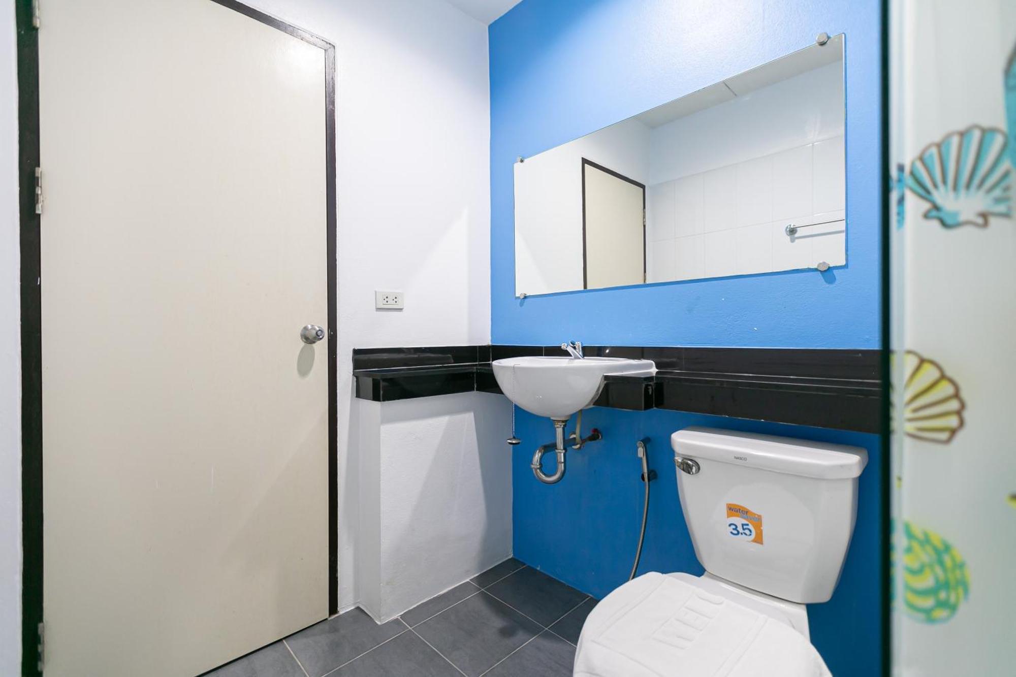 בנגקוק Ruan Plaisoi Apartment מראה חיצוני תמונה