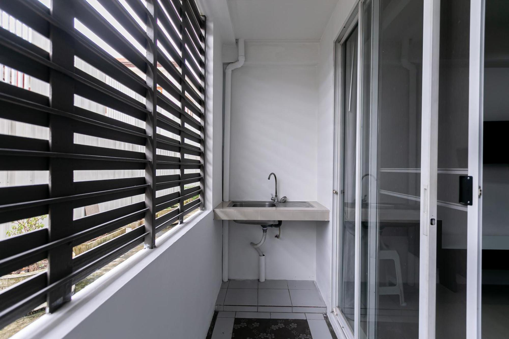 בנגקוק Ruan Plaisoi Apartment מראה חיצוני תמונה