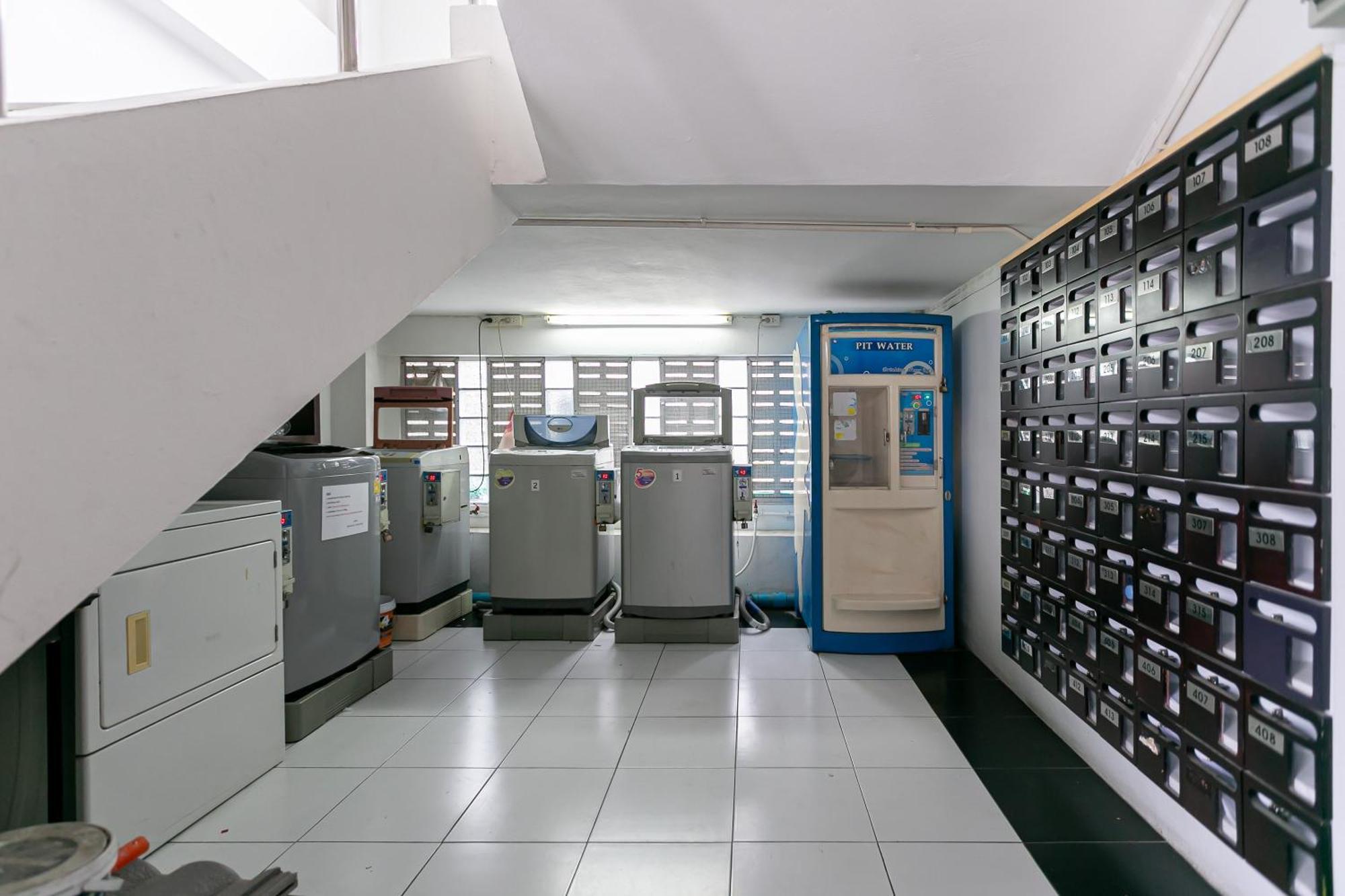בנגקוק Ruan Plaisoi Apartment מראה חיצוני תמונה