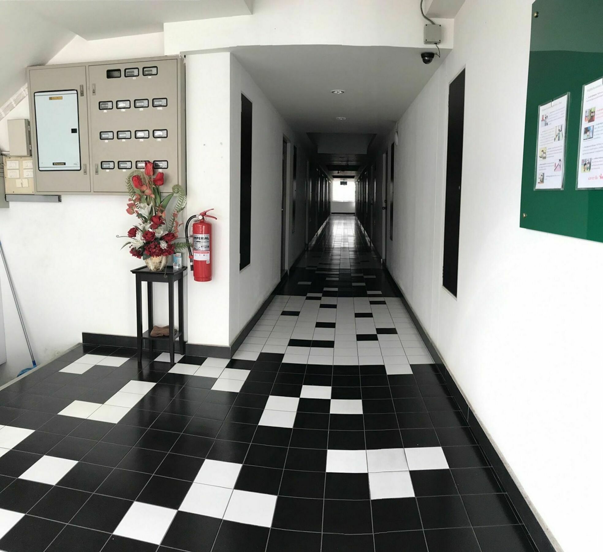 בנגקוק Ruan Plaisoi Apartment מראה חיצוני תמונה